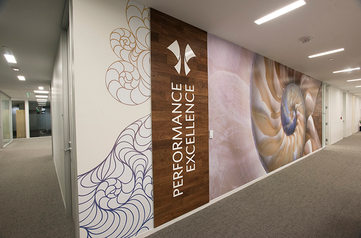 performance-excellence-interior-sign2