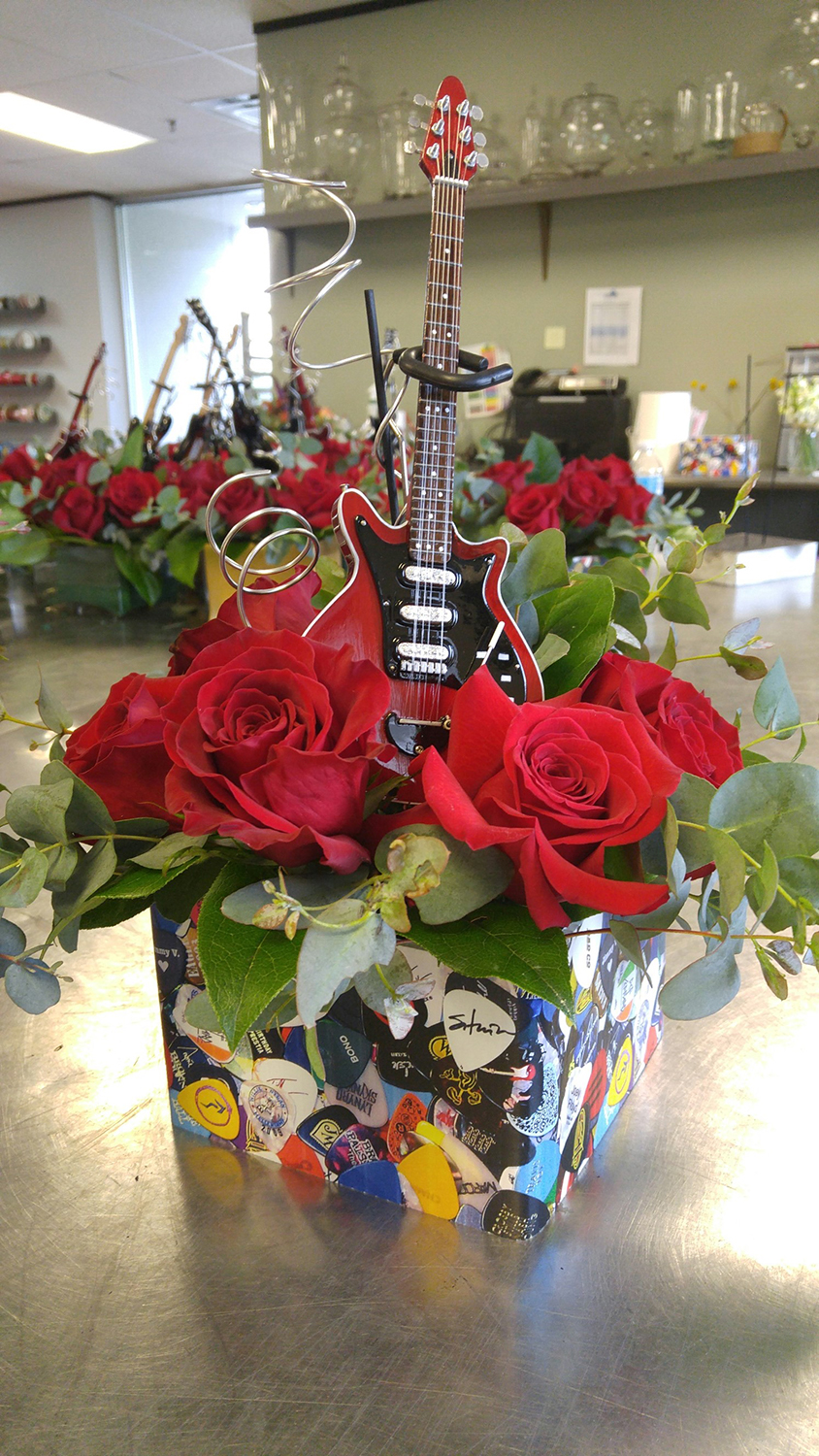 specialty-projects-rose-floral-arrangement