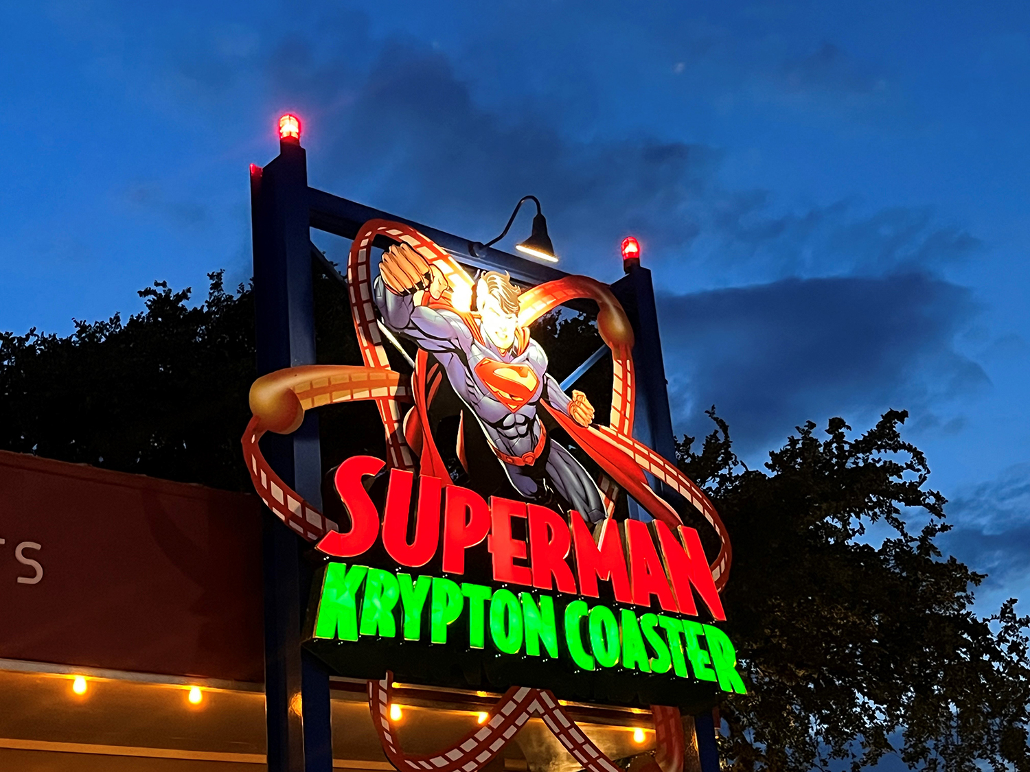 specialty-projects-superman-krypton-coaster