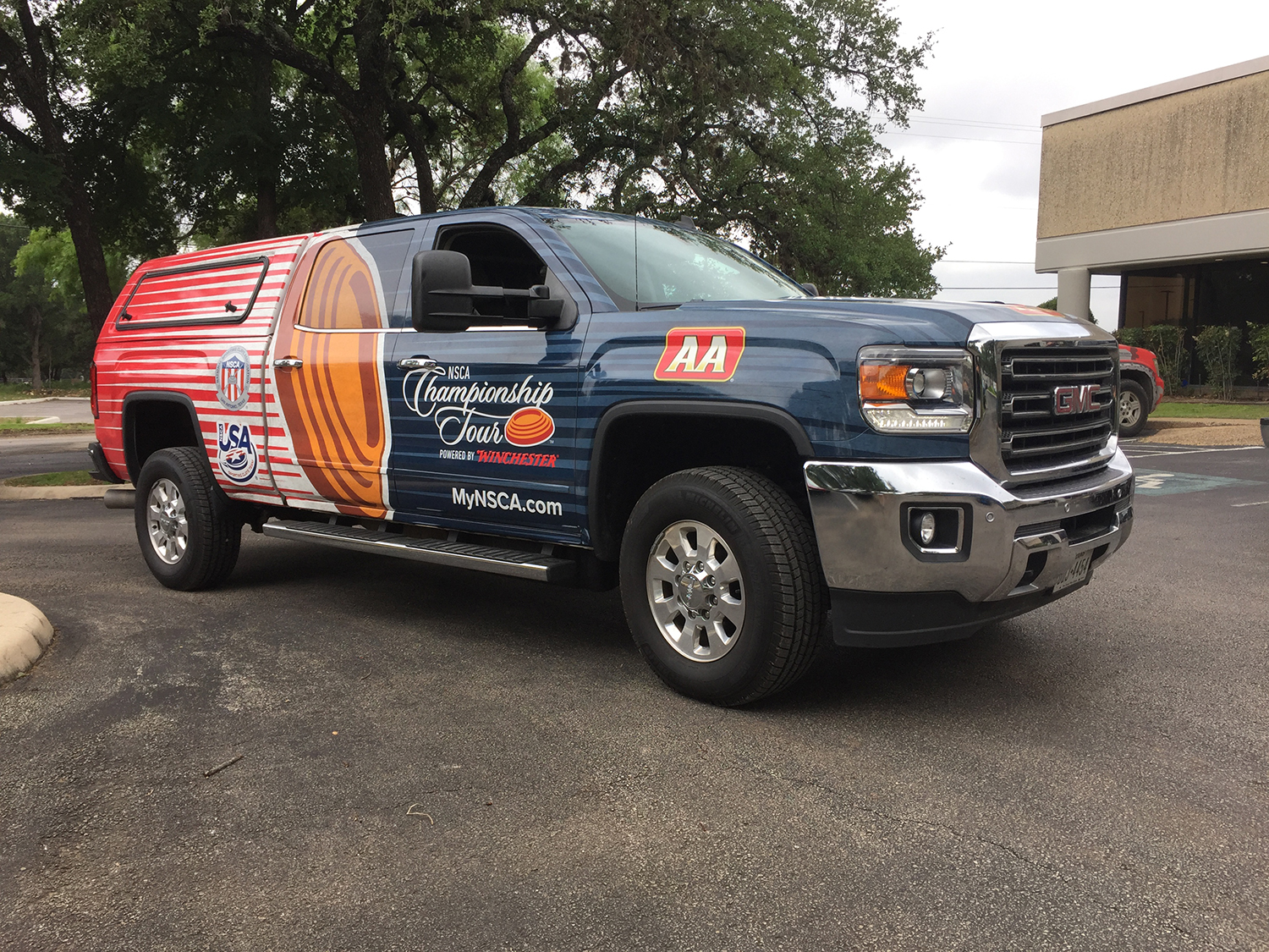 vehicle-car-wraps-graphics-camper-shell-truck