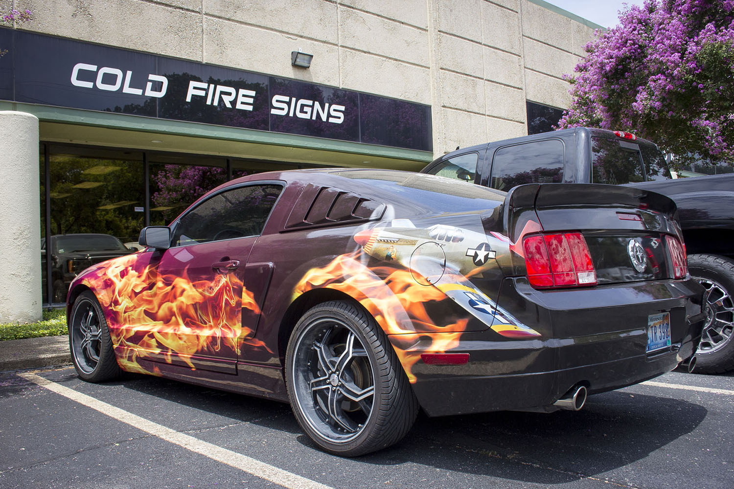 vehicle-car-wraps-graphics-ford-mustang