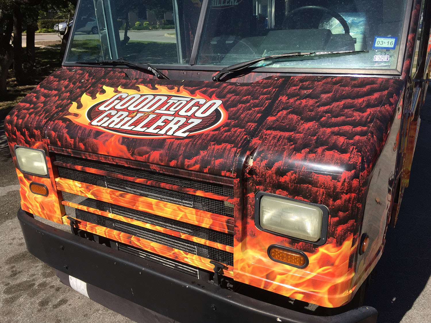 vehicle-car-wraps-graphics-good-to-go-grillerz_foodtruck-wrap