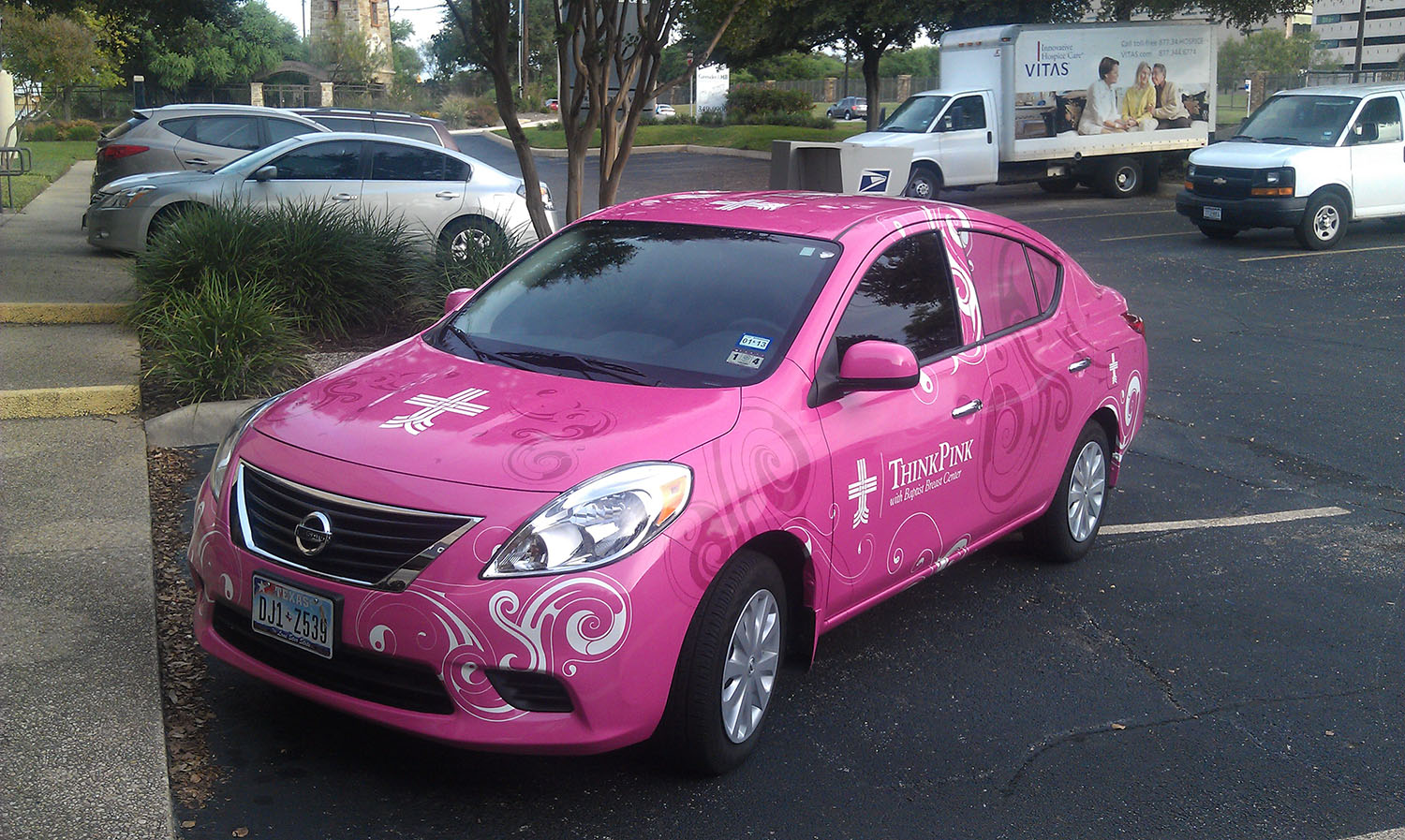 vehicle-car-wraps-graphics-pink